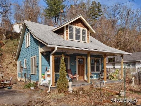 15 NORTON DR