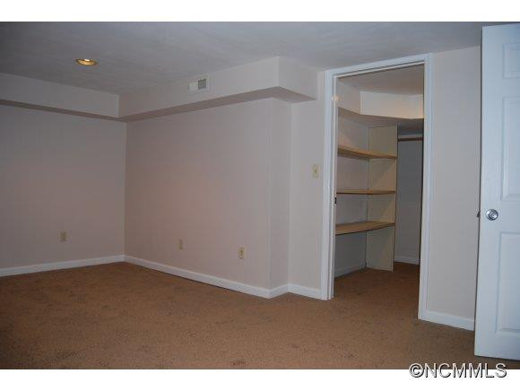 309 Ash Street - Photo 11