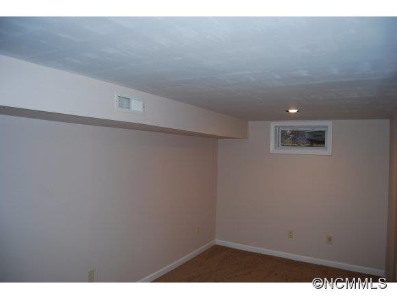 309 Ash Street - Photo 12