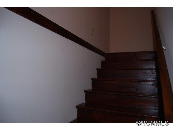 309 Ash Street - Photo 13