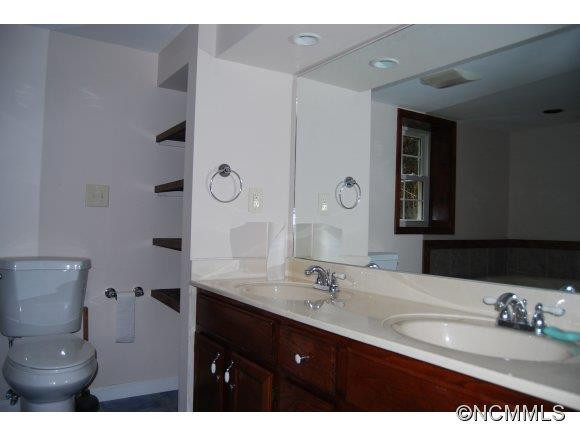 309 Ash Street - Photo 3