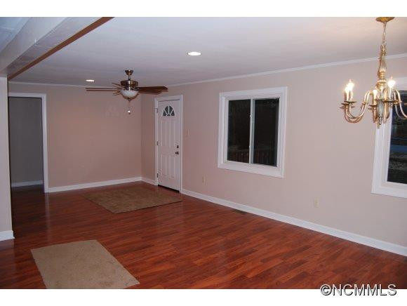 309 Ash Street - Photo 4