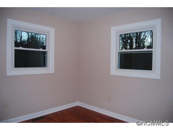 309 Ash Street - Photo 10