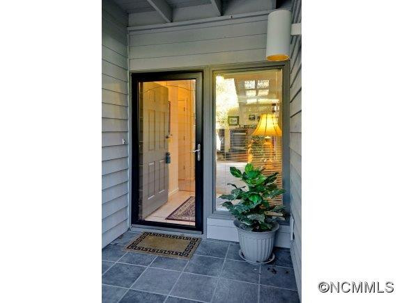 301 Golfside Drive - Photo 2