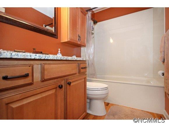2 Bassett Road - Photo 14