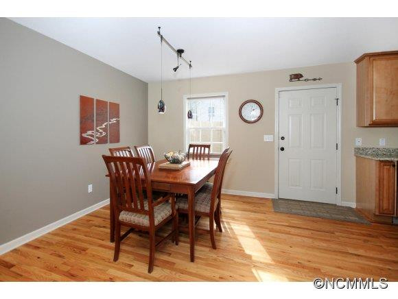 2 Bassett Road - Photo 7