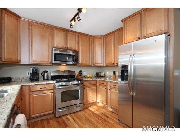 2 Bassett Road - Photo 9