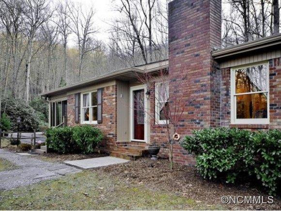 301 ROSEWOOD LANE - Photo 2