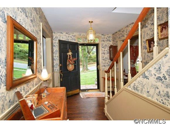 445 Kimberly Avenue - Photo 2