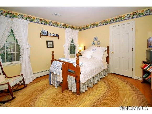 445 Kimberly Avenue - Photo 12