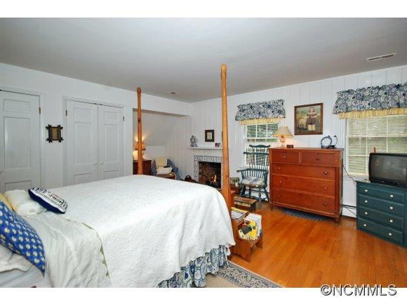 445 Kimberly Avenue - Photo 9