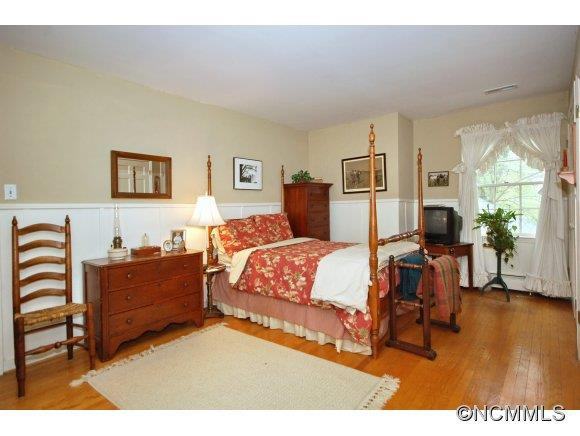 445 Kimberly Avenue - Photo 10