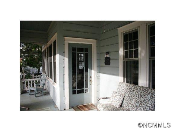 1202 Highland Avenue - Photo 4