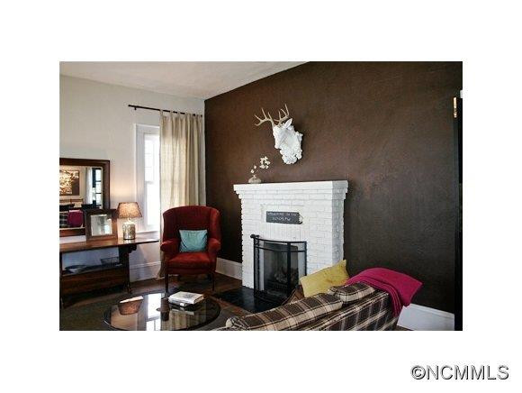 1202 Highland Avenue - Photo 6