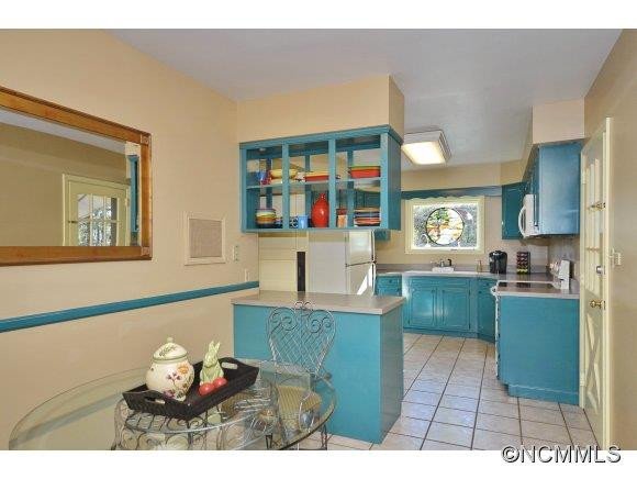 201 Waynewood Drive - Photo 7