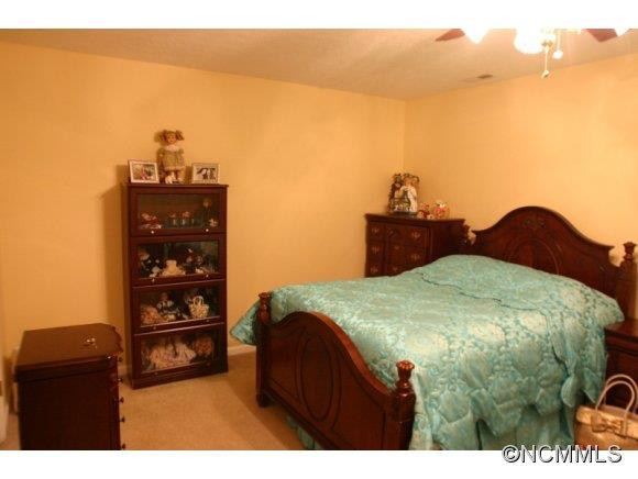 118 Country Woods Drive - Photo 9
