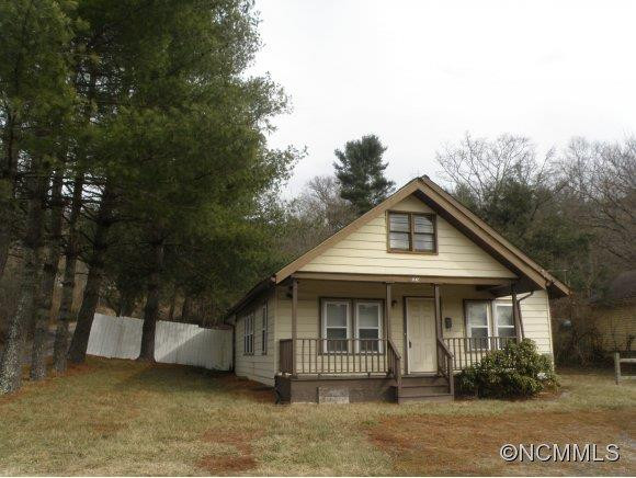 1142 Charlotte Hwy - Photo 2