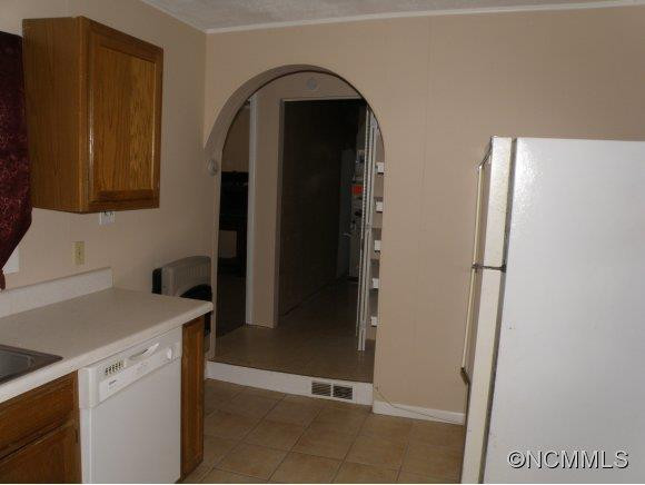 1142 Charlotte Hwy - Photo 16