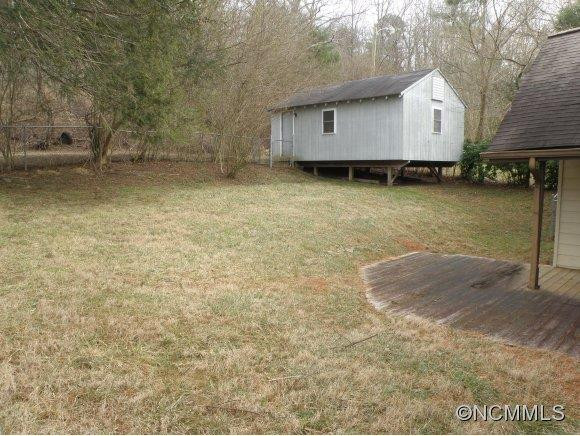 1142 Charlotte Hwy - Photo 5
