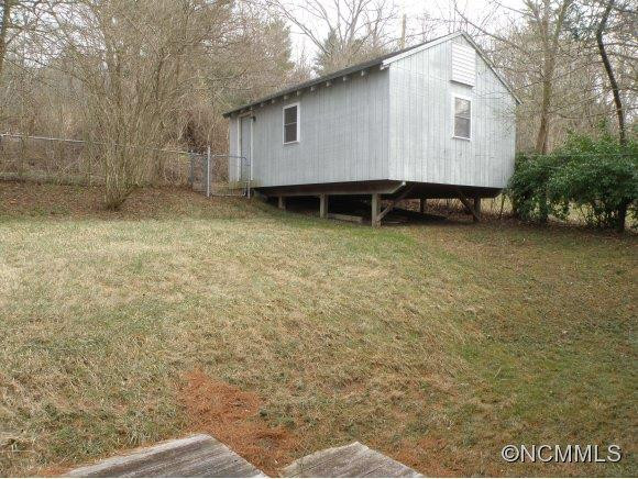 1142 Charlotte Hwy - Photo 6
