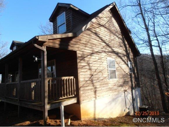 3633 Howard Gap Road - Photo 2