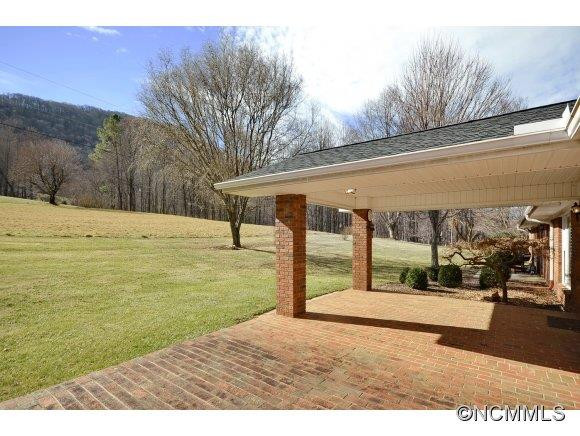 395 Hugh Massie Road - Photo 11