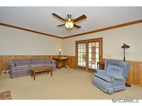 395 Hugh Massie Road - Photo 10