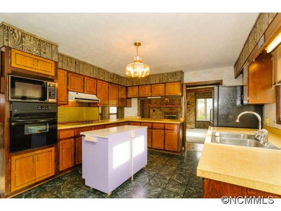 211 Forsythia Ln - Photo 12