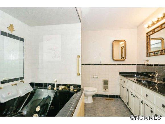 211 Forsythia Ln - Photo 9