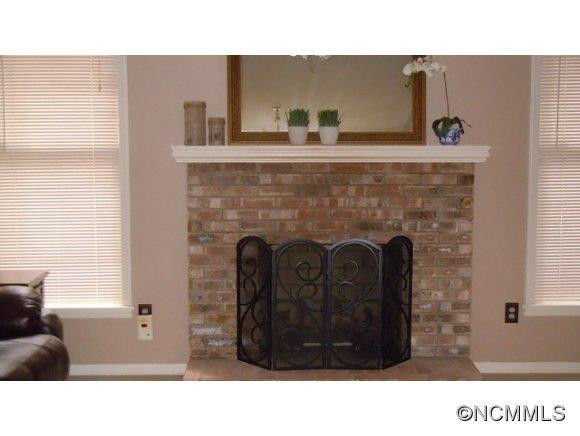 120 Haywood Knolls Drive - Photo 3