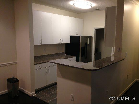 2000 Olde Eastwood Village  #105 - Photo 3