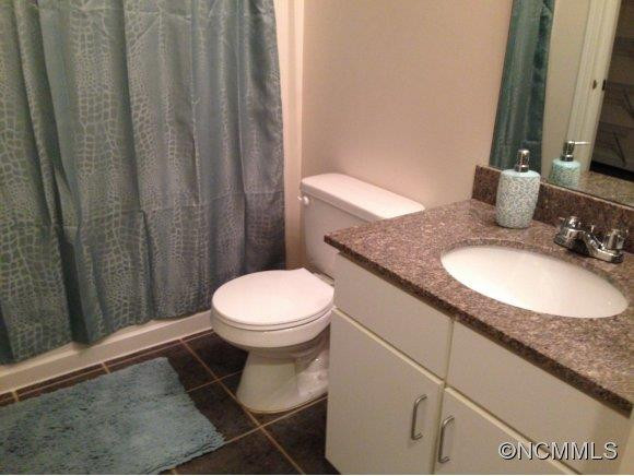 2000 Olde Eastwood Village  #105 - Photo 5
