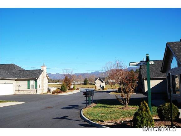 80 Mountain Meadow Circle - Photo 2