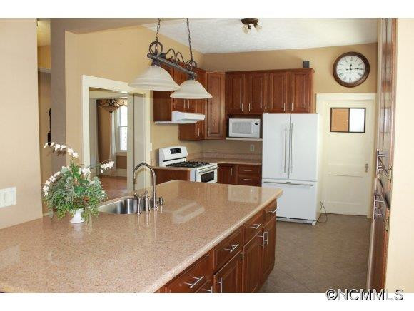 405 Shepherd Street - Photo 3