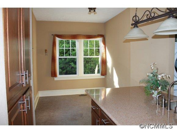 405 Shepherd Street - Photo 4