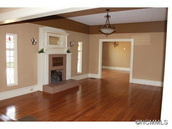 405 Shepherd Street - Photo 6