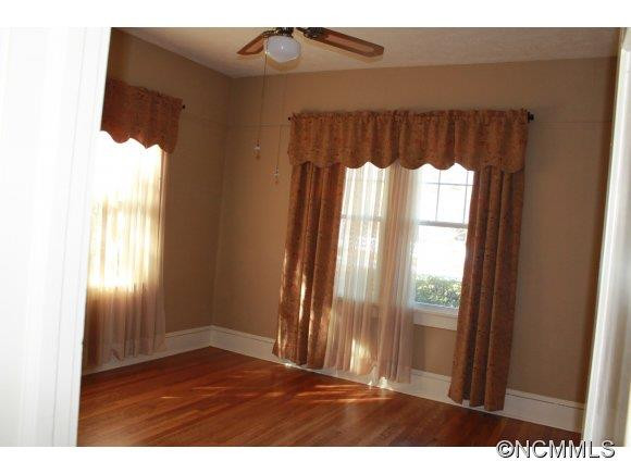 405 Shepherd Street - Photo 10