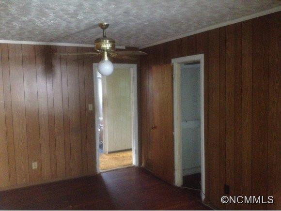 238 London Road - Photo 2