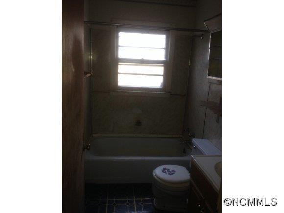 238 London Road - Photo 5