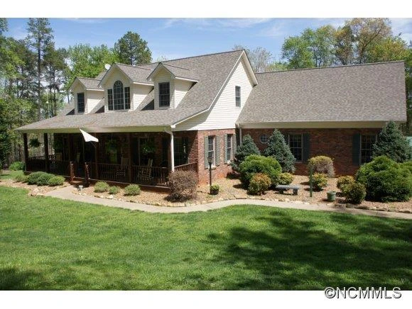 163 Summit Lane
