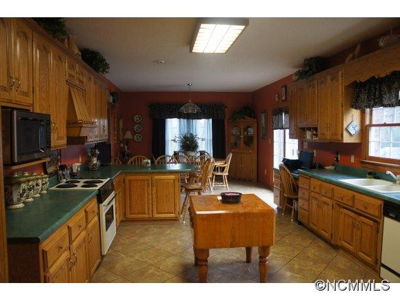 163 Summit Lane - Photo 12