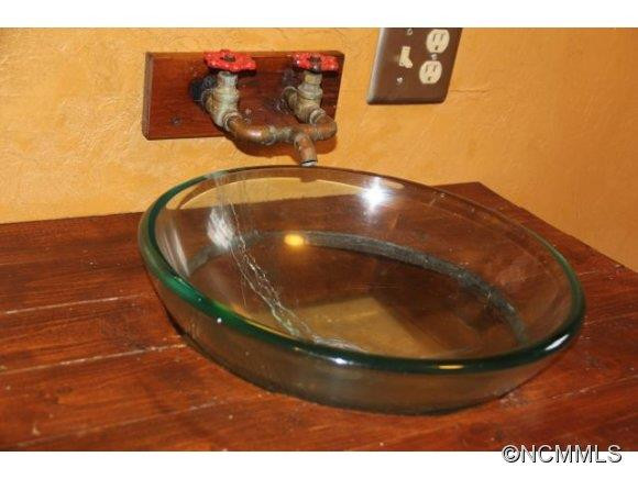 276 Sunset Boulevard - Photo 11