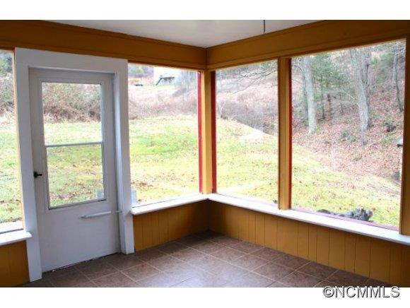 276 Sunset Boulevard - Photo 3