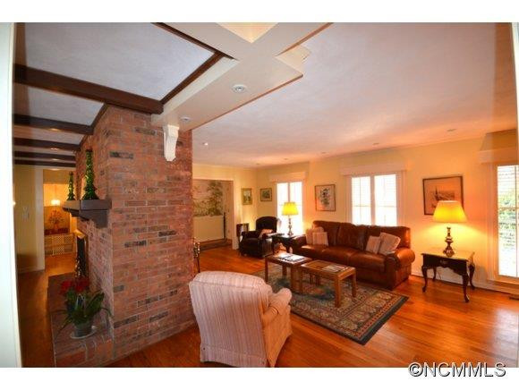 400 Meadowlark Drive - Photo 3