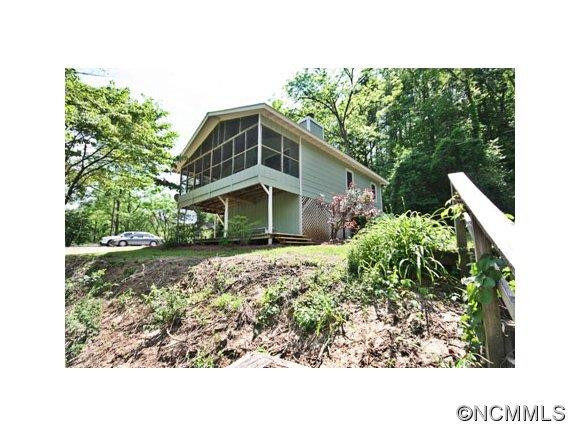 483 Wayehutta Rd - Photo 2