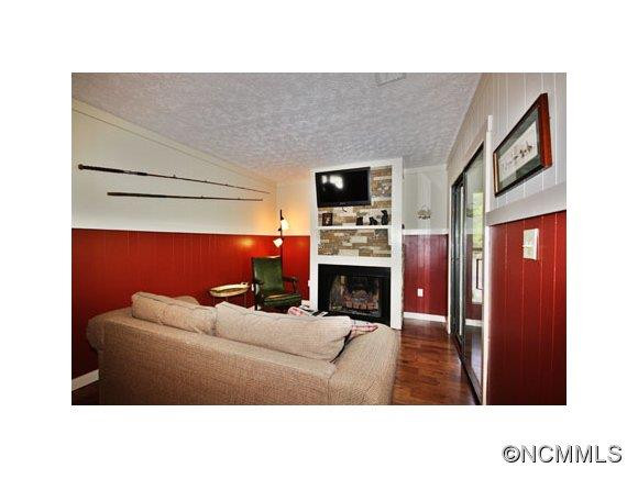 483 Wayehutta Rd - Photo 4