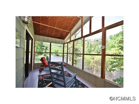 483 Wayehutta Rd - Photo 9