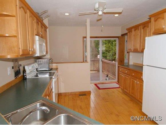 44 WOODHAVEN RIDGE - Photo 8