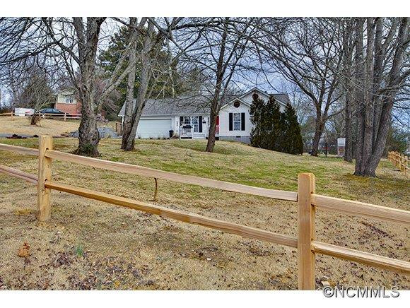 221 Jordan Rd - Photo 3