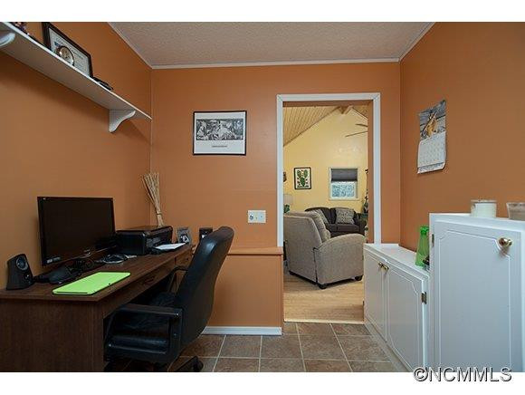221 Jordan Rd - Photo 8
